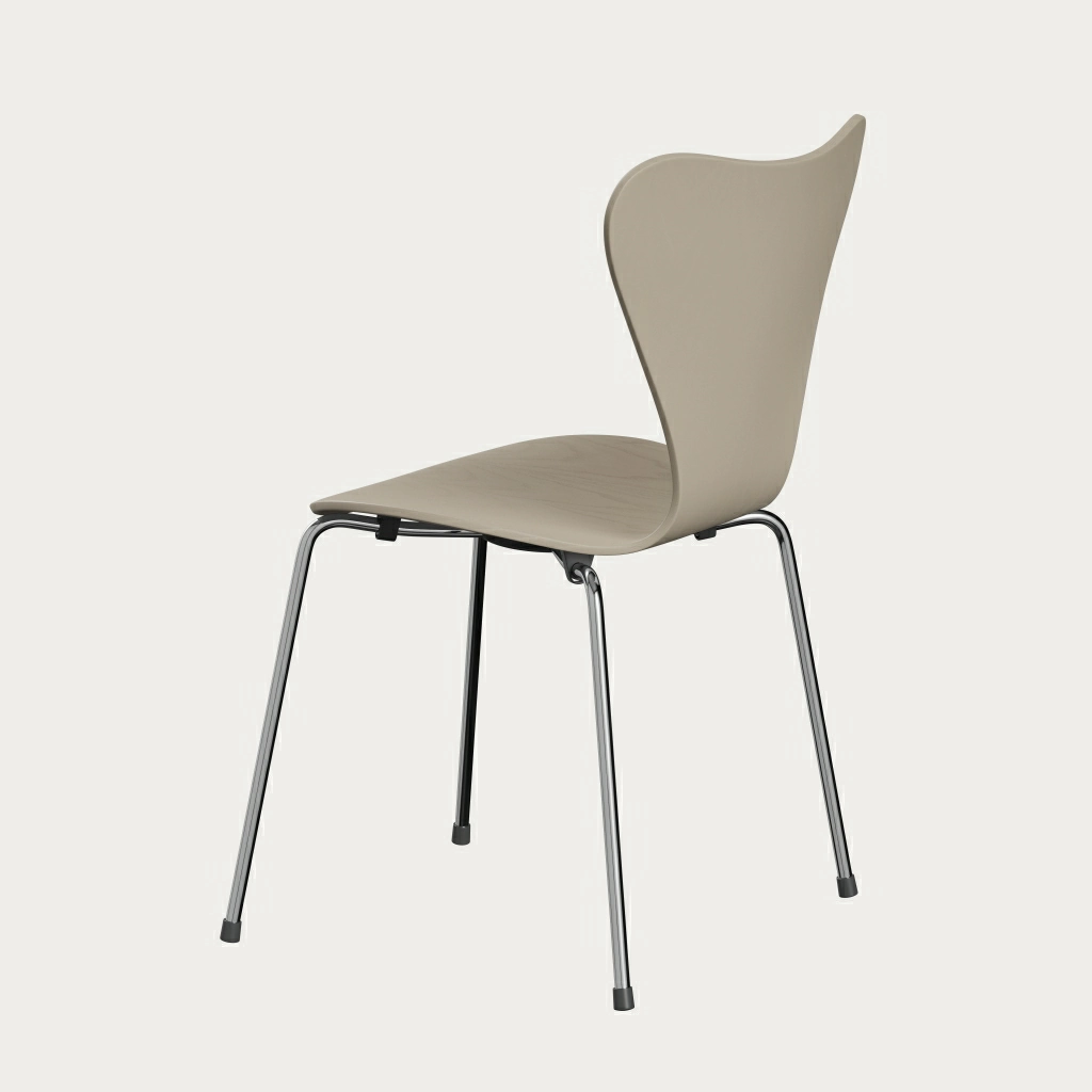 Fritz Hansen - Serie 7 Chair, Chrome / Natural Maple