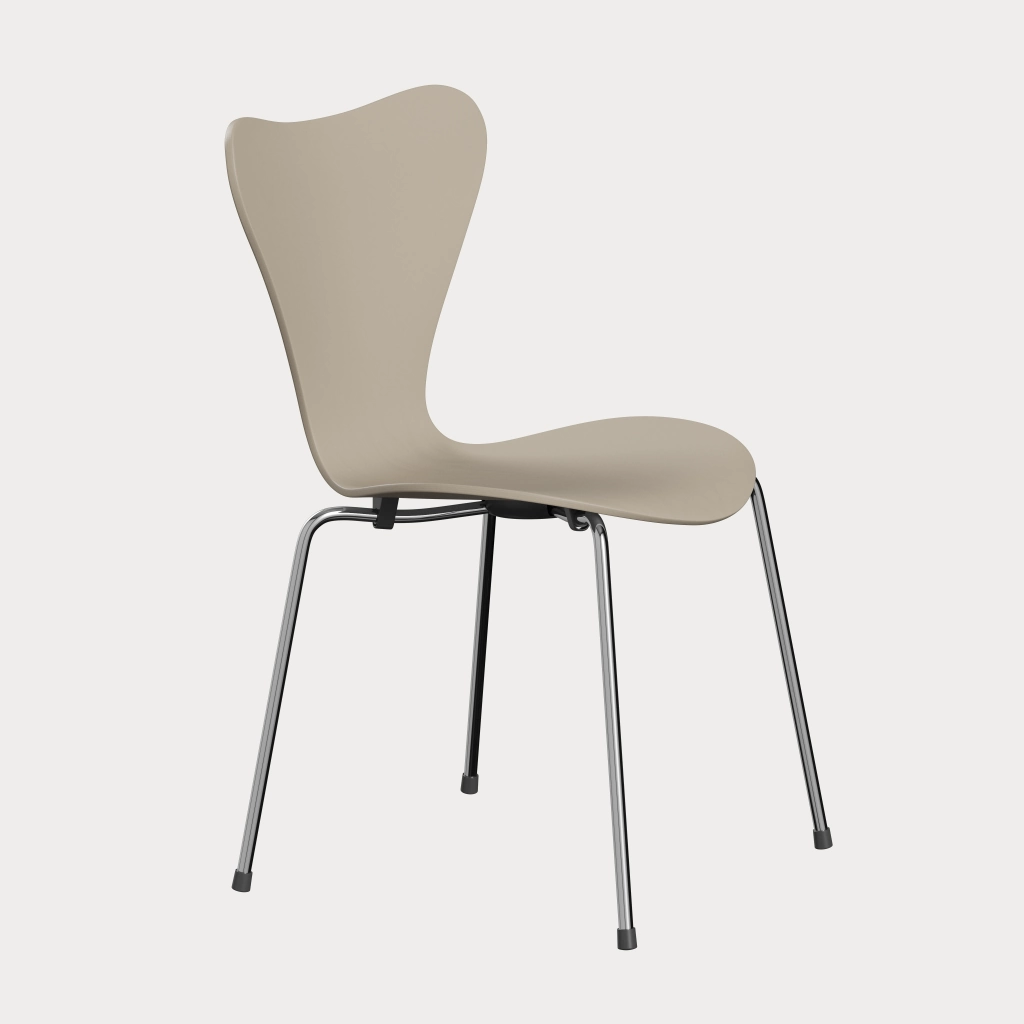 Sedia girevole Fritz Hansen Series 7 3117-fully