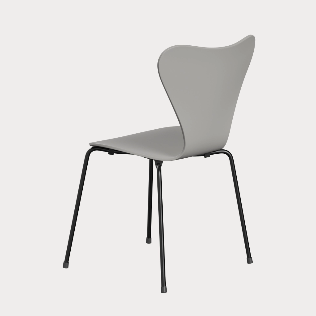 Arne Jacobsen 3170 FRITZ HANSEN グレー Series 7™ Not Upholstered