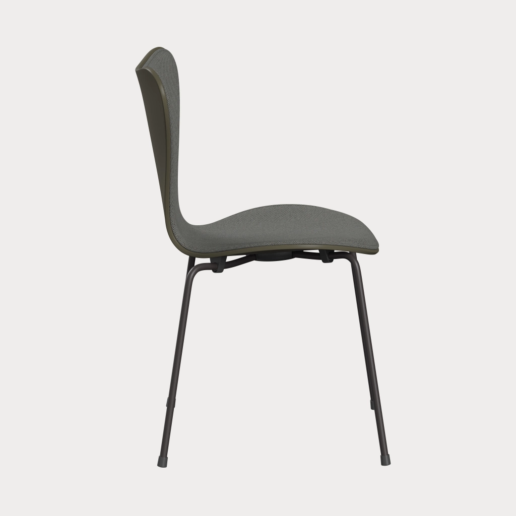 フリッツハンセン　セブンチェア　✴︎ナイングレー FRITZ HANSEN（フリッツ・ハンセン） / SERIES 7（セブンチェア