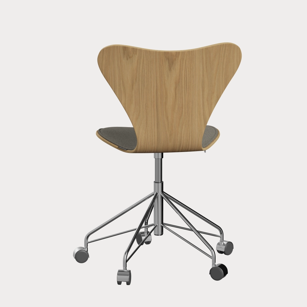 アンティーク フランス Fritz Hansen セブンチェア ディスプレイ