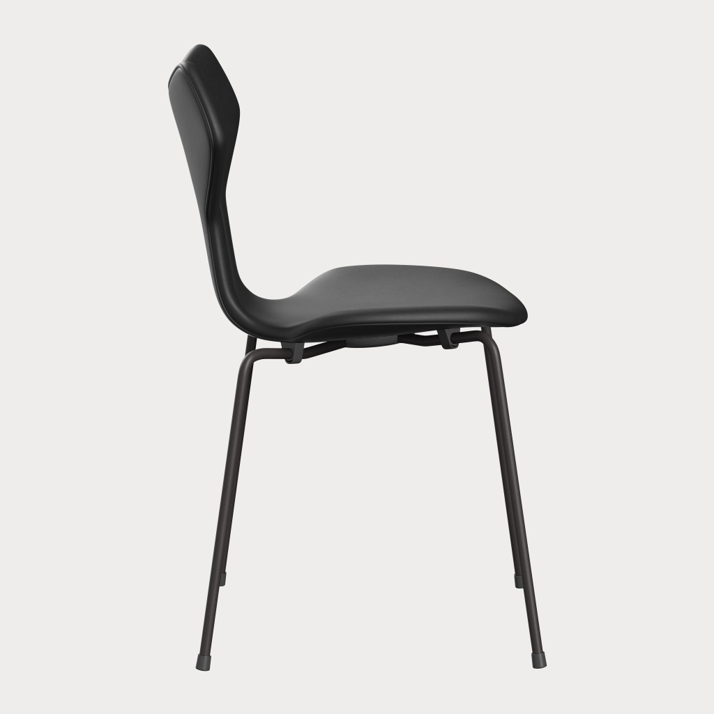Grand Prix™ chair - 3130, fully upholstered - Fritz Hansen