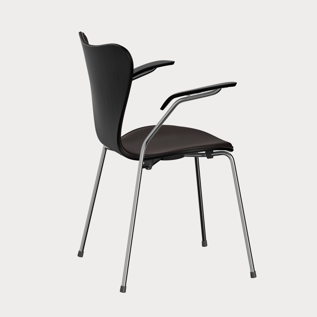 【新品】セブンチェア 黒 セブンチェア 3107 / ラッカー ブラックFRITZ HANSEN（フリッツ