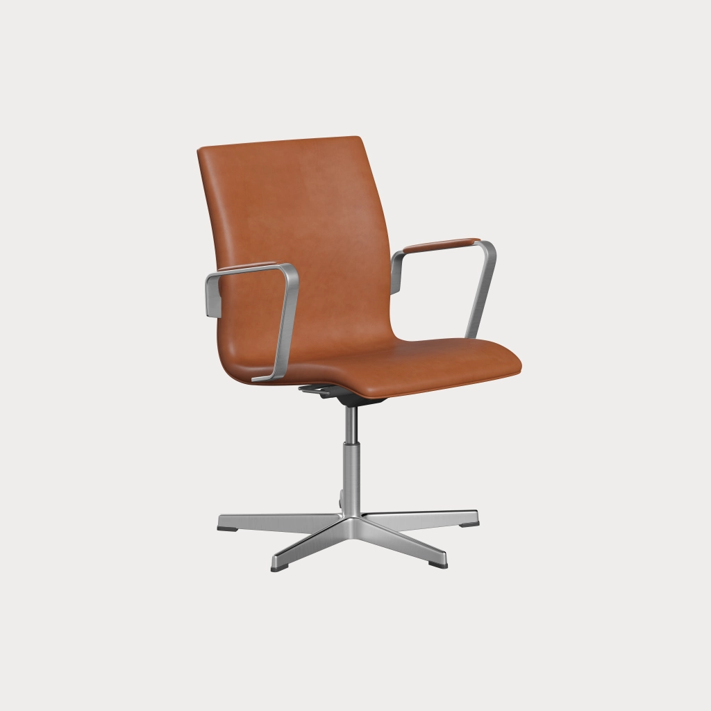 Oxford™ chair with arm padding - 3291T - Fritz Hansen