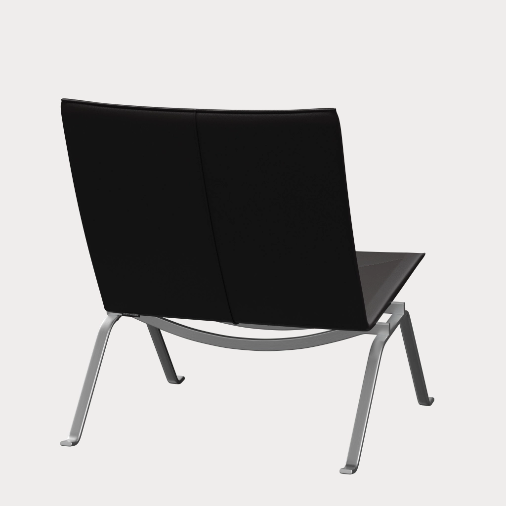 PK22™ chair in leather designed by Poul Kjærholm - Fritz Hansen