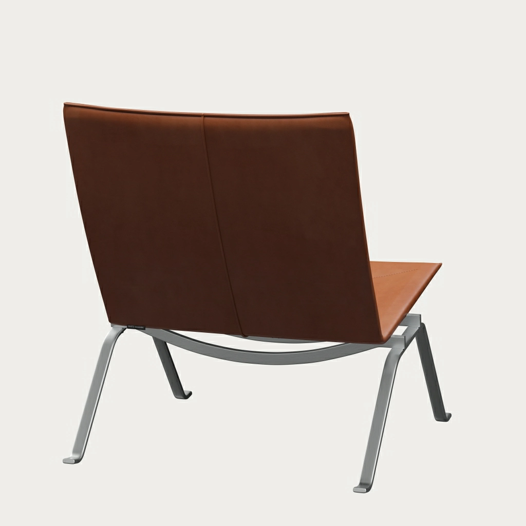 PK22™ chair in leather designed by Poul Kjærholm - Fritz Hansen