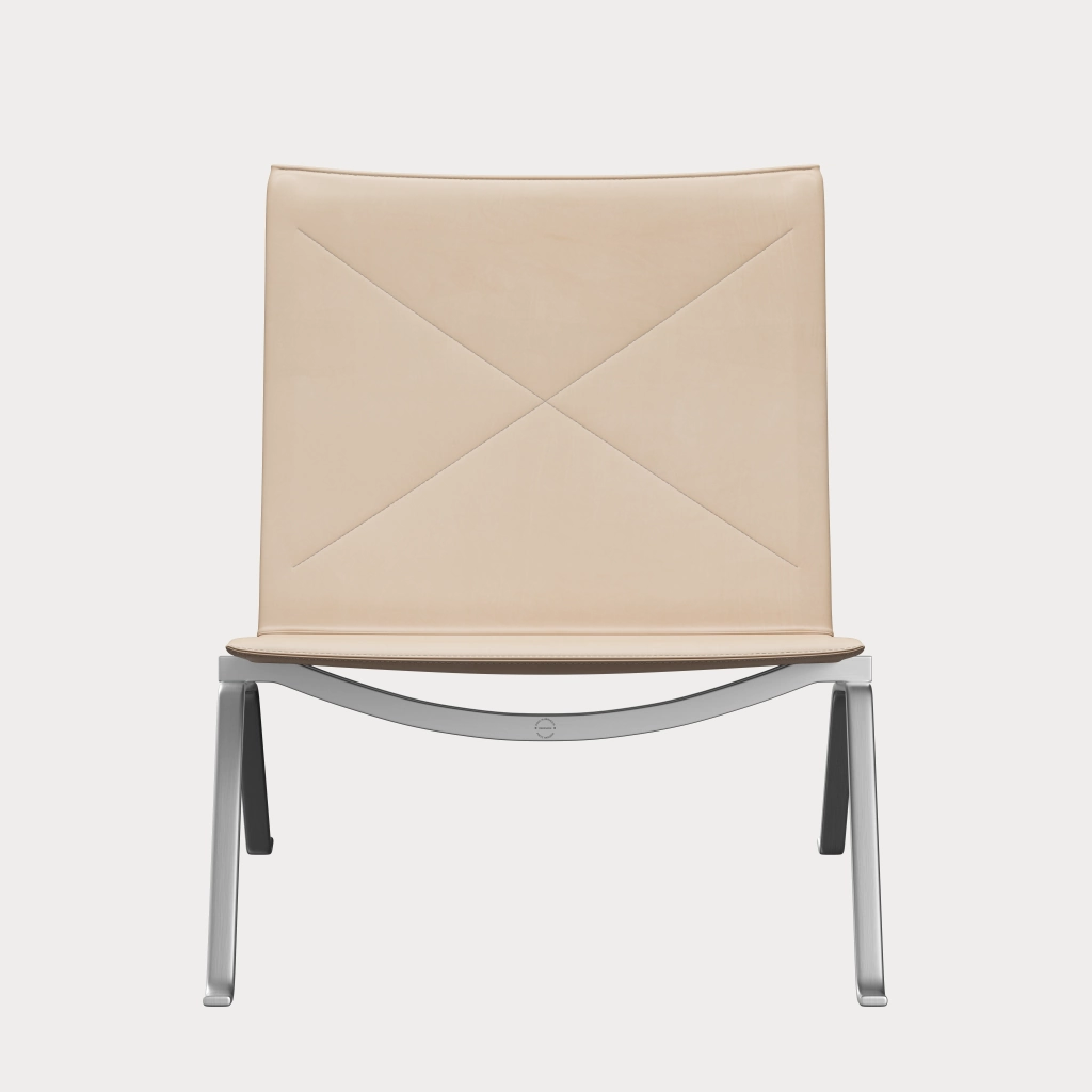 PK22 chair in leather designed by Poul Kj rholm Fritz Hansen