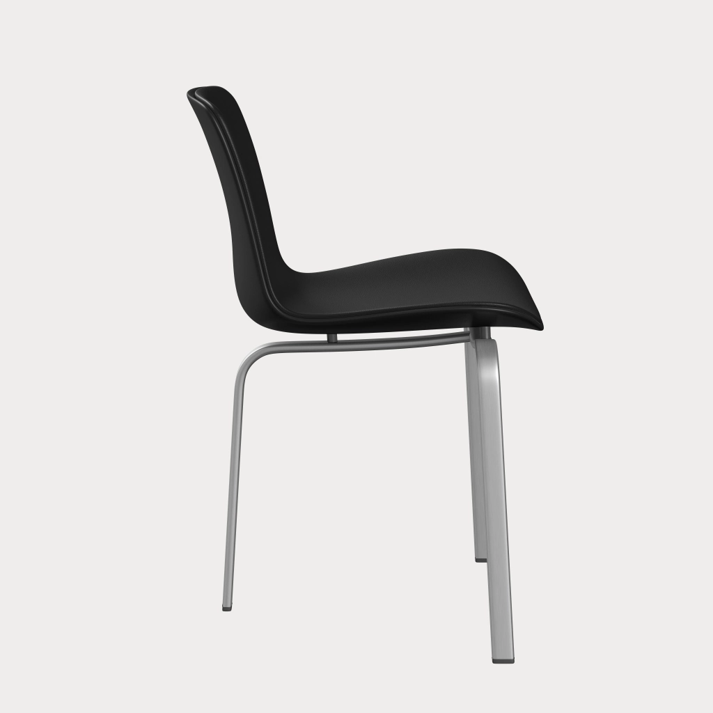 PK8™ chair designed by Poul Kjærholm - Fritz Hansen