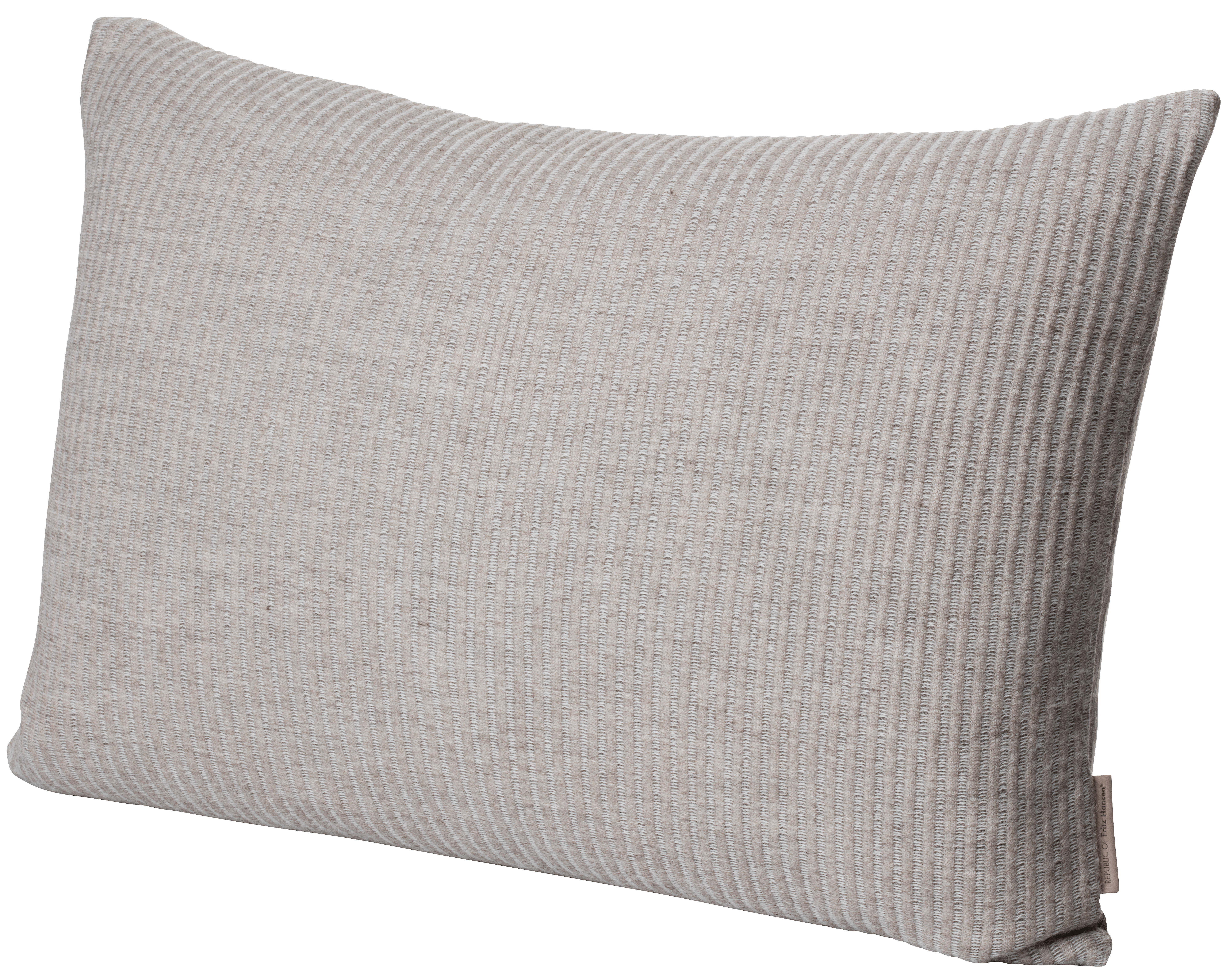 Aiayu cushion - Knitted pillows in a unique design - Fritz Hansen